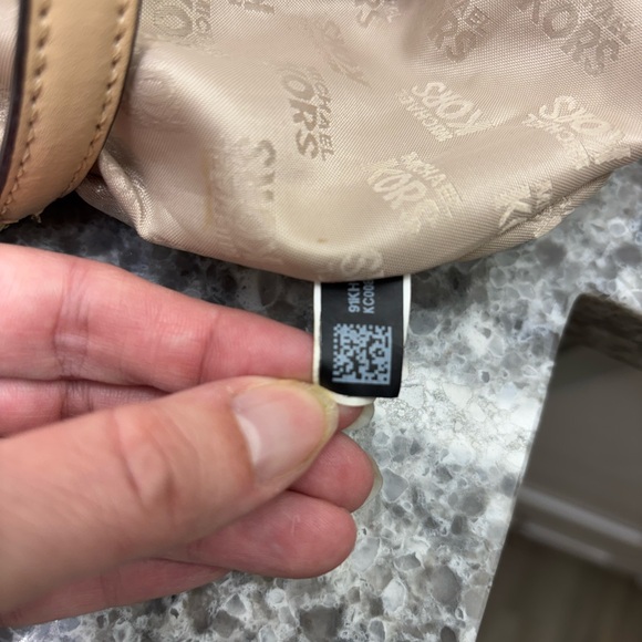 Michael Kors Tan and Cream Tote Bag - Picture 6 of 12